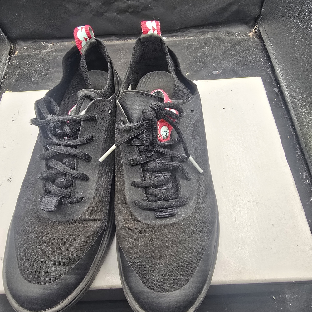Bala Black‎ and Red Women's Sneakers